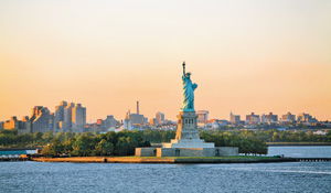 12 Tage AIDAdiva mit Flug und Bordguthaben